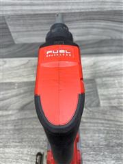 Milwaukee M18 FUEL 2866-20 Drywall Screw Gun With CP2.0 Battery